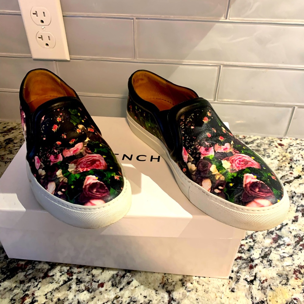 Givenchy slip on sneakers with rose detail